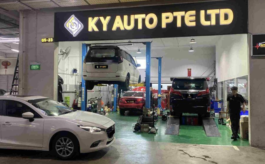 Why Regular Maintenance at an Automotive Specialist Workshop Saves You Time and Money