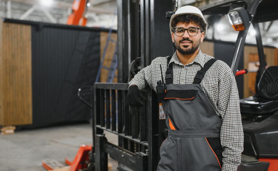 How Small Businesses Benefit from Reliable Hauling Equipment