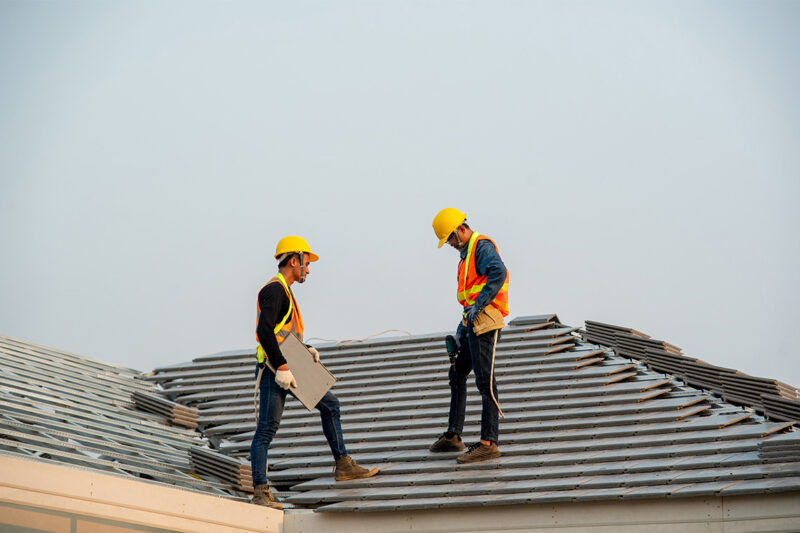 How Does a Roofing Company Help Homeowners Choose New Roofing for Better Exterior Harmony?